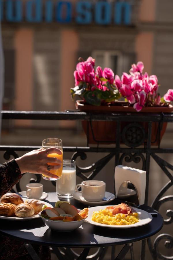 The Grey Hotel Napoli Bagian luar foto