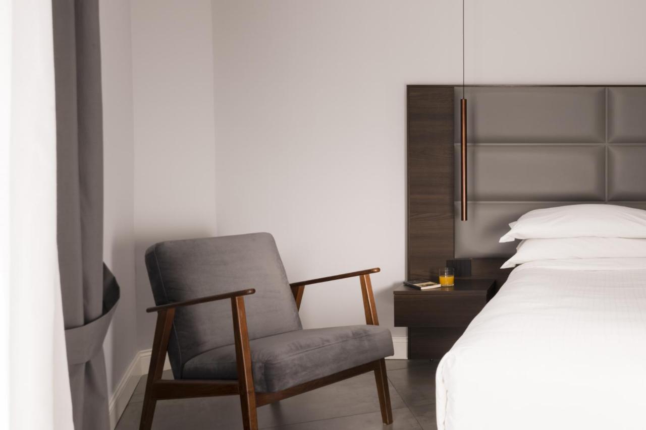 The Grey Hotel Napoli Bagian luar foto