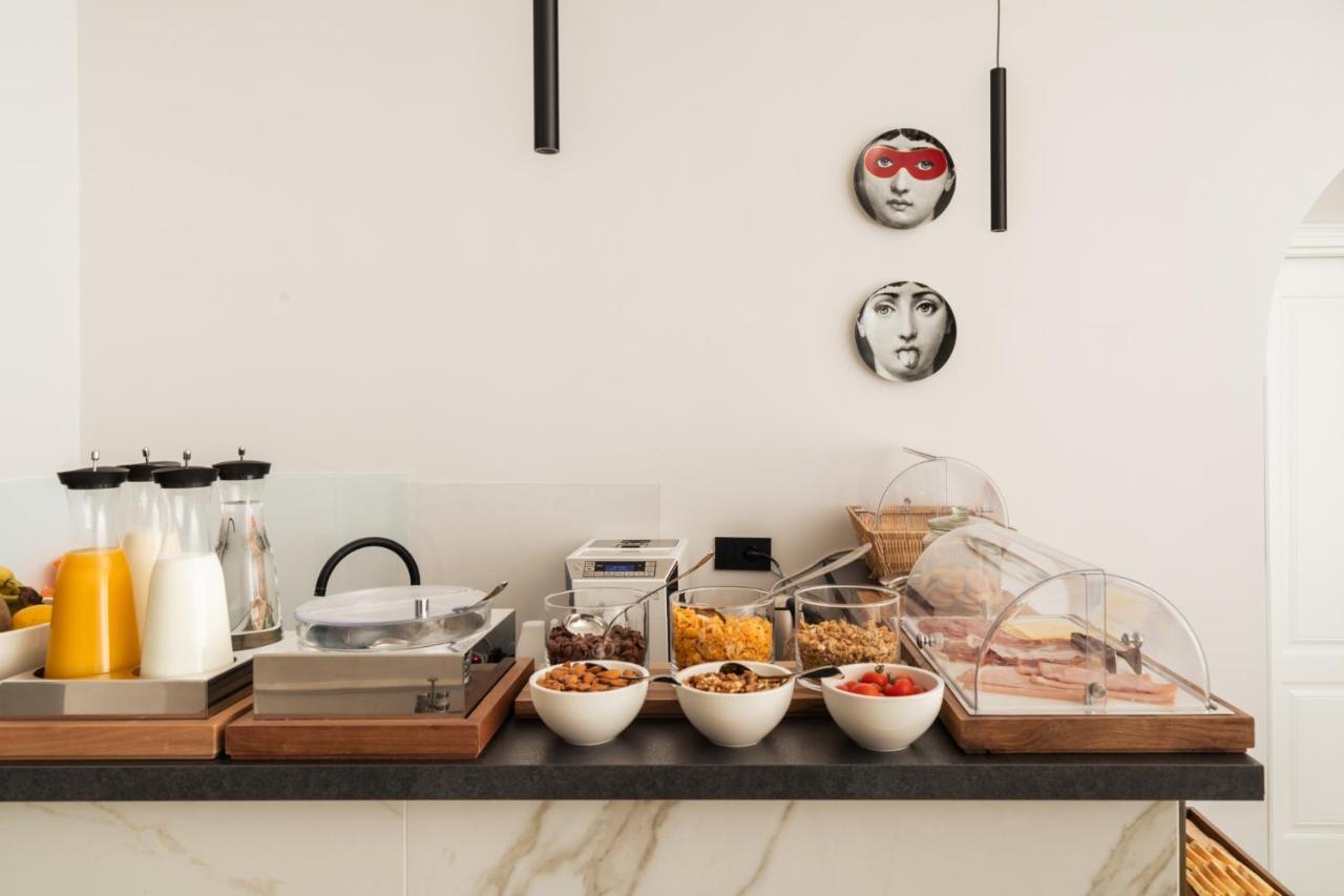 The Grey Hotel Napoli Bagian luar foto